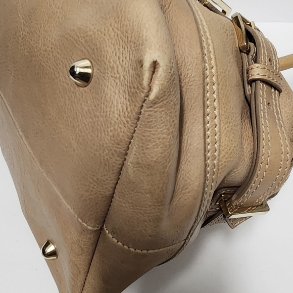 Burberry Tan Neutral Leather with interior Burberry Novacheck Pattern - Picture 8 of 14